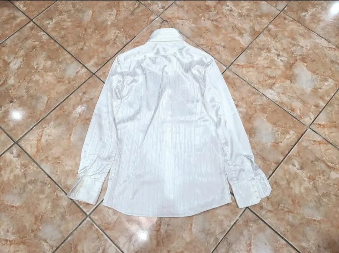 Tornado Mart 십자가 비즈장식 폴리셔츠 상품이미지3