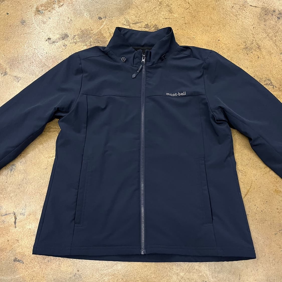 [정품/100] 몽벨 네이비 바람막이 자켓 b15 상품이미지3