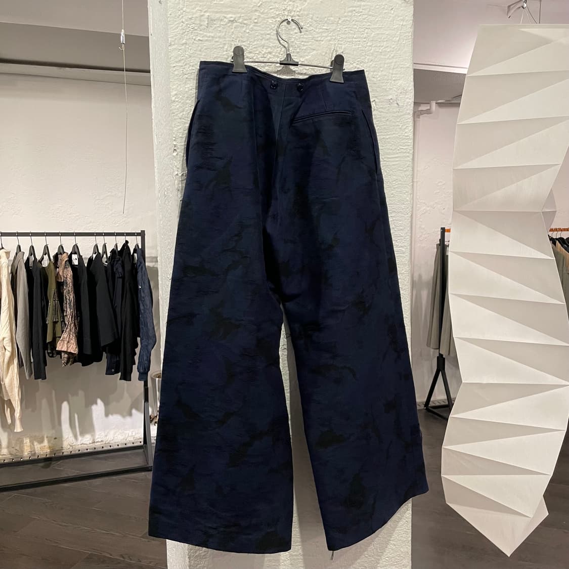 요지야마모토 17aw 디스트레스드 와이드 팬츠 상품이미지3