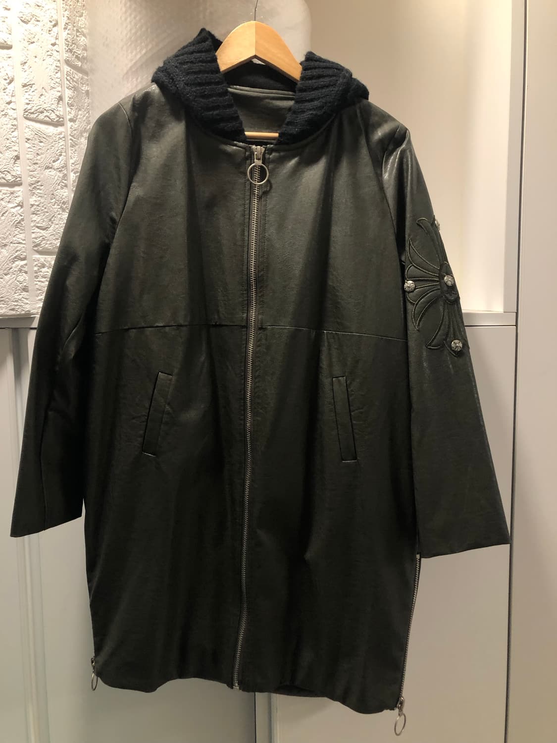 크롬하츠맛 고퀄 페이크 레더 롱 후드자켓 상품이미지8