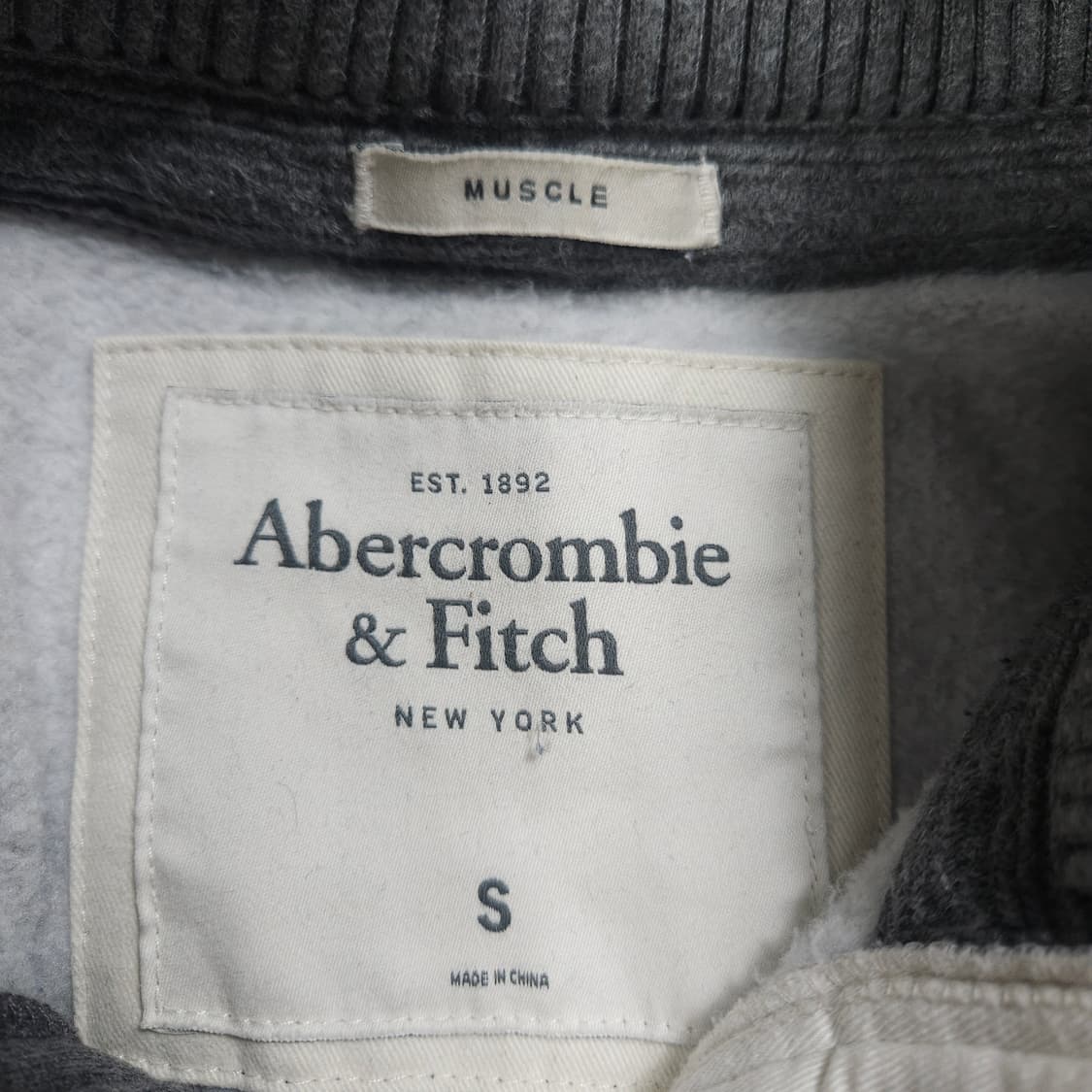 아베크롬비 하이넥 맨투맨  상품이미지4