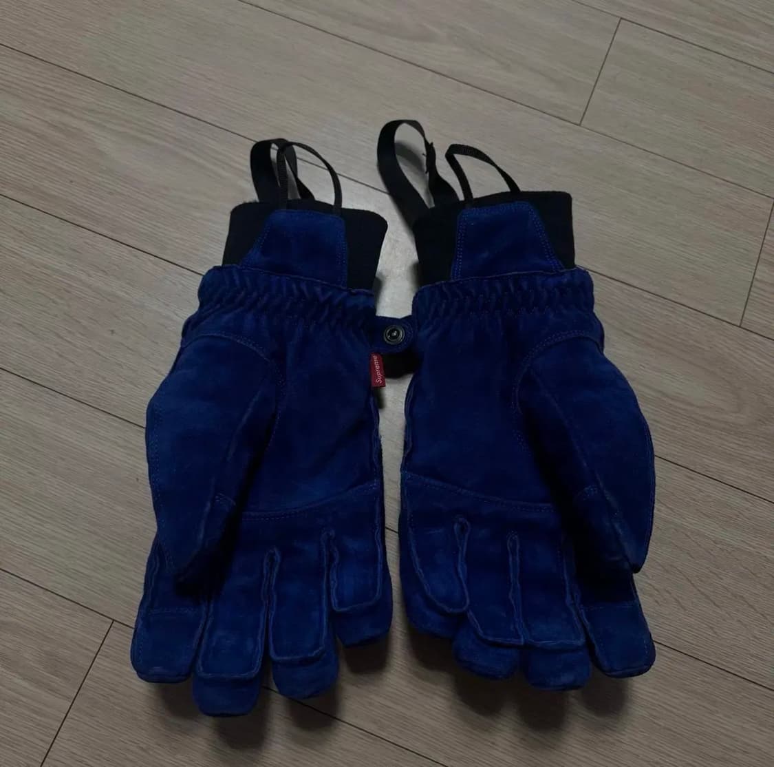 L) 슈프림x노스페이스 스웨이드 장갑 블루 팝니다 상품이미지3