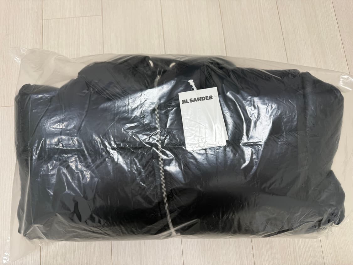 질샌더 다운자캣 상품이미지8