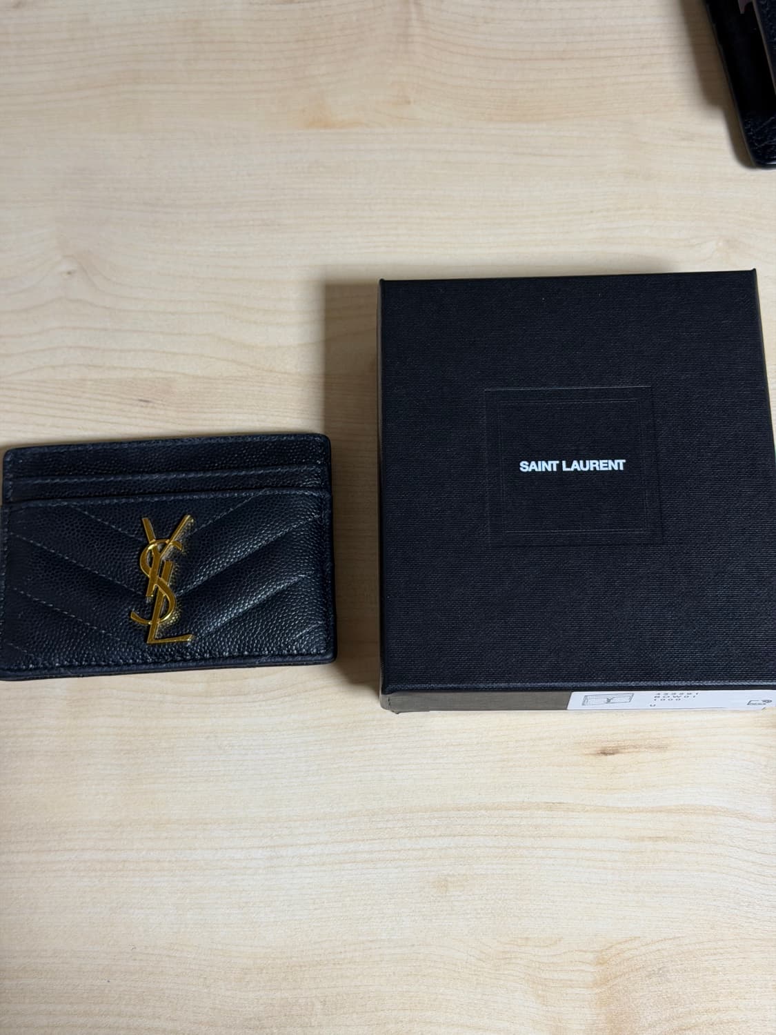 입생로랑 금장 카드지갑 팝니다 상품이미지4