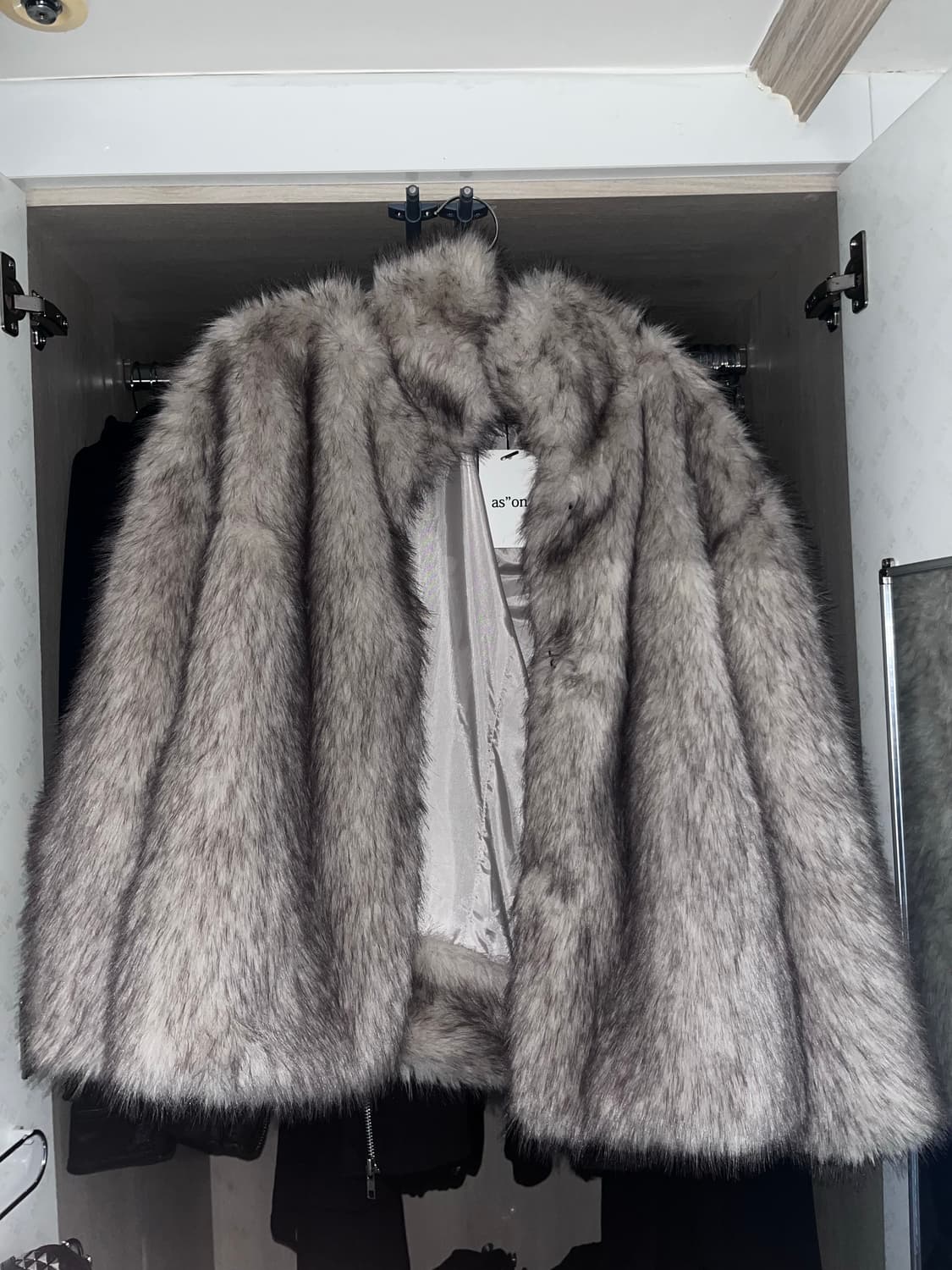 <새상품>애즈온 비비 퍼자켓 상품이미지1