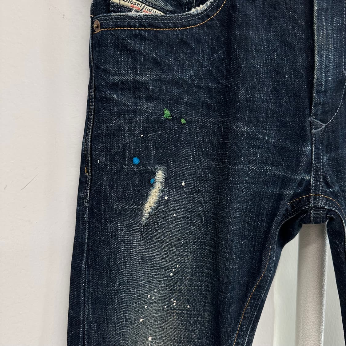 DIESEL THANAZ PAINT JEANS 상품이미지3