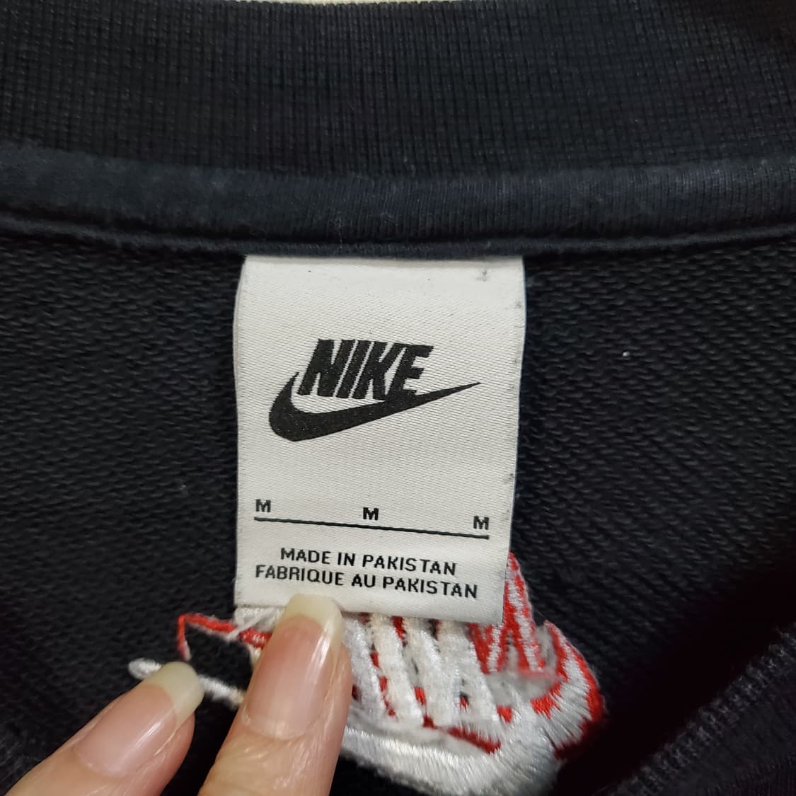 나이키 멀티컬러 퓨추라 자수로고 맨투맨  상품이미지4