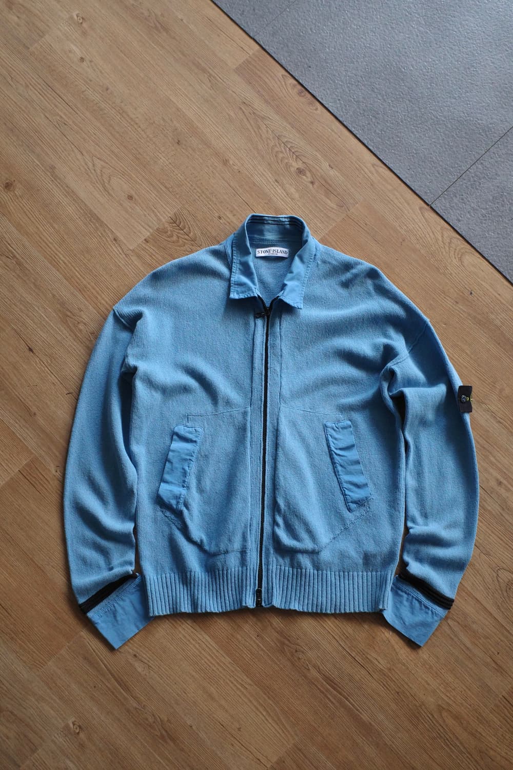 스톤아일랜드 니트 집업 상품이미지1