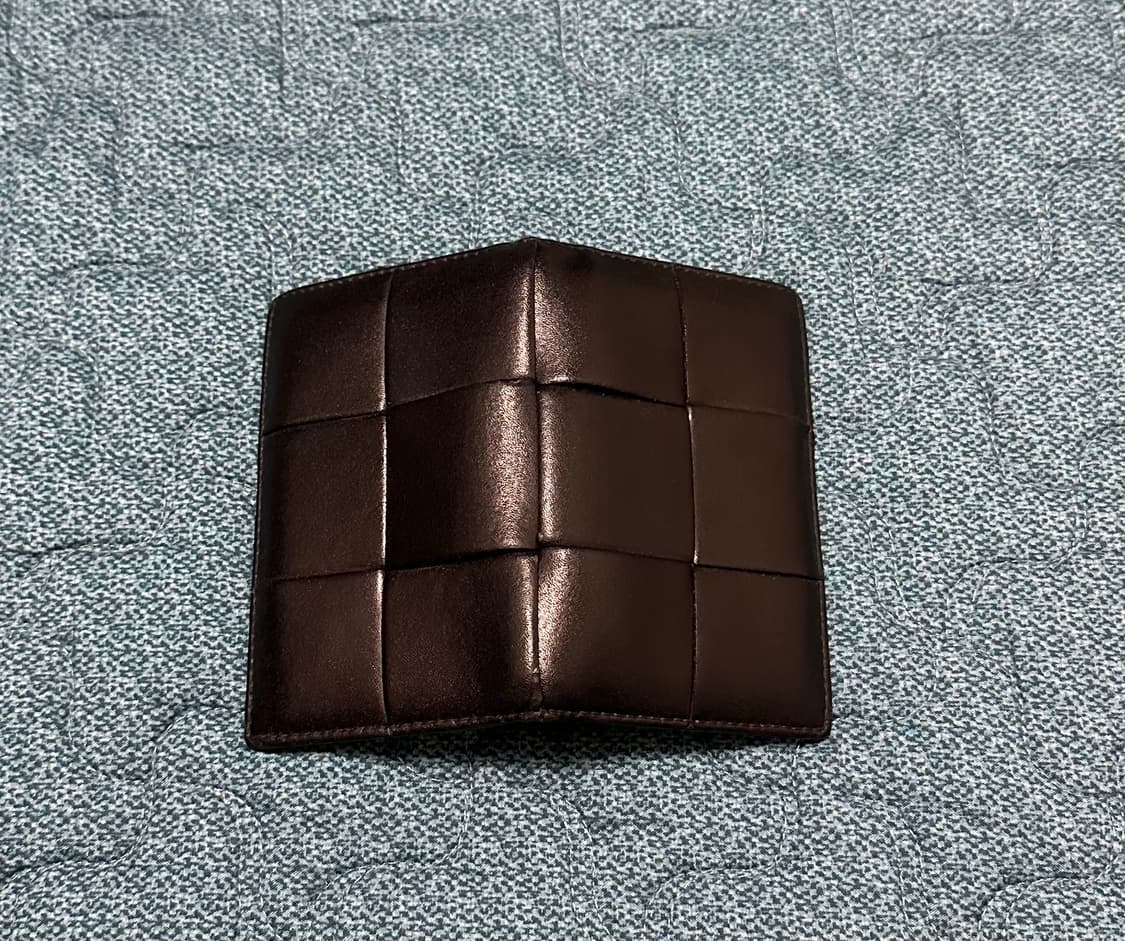 보테가베네타 플랩 카드 지갑 상품이미지4