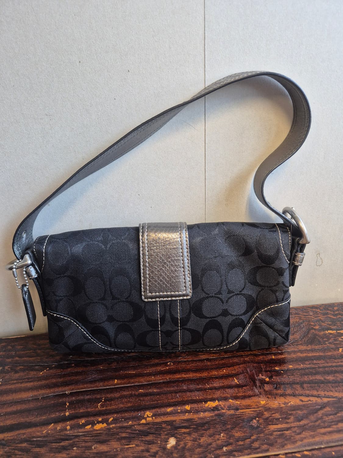 coach 코치 시그니처 캔버스 미니 바게트백(더스트백 포함) 상품이미지5