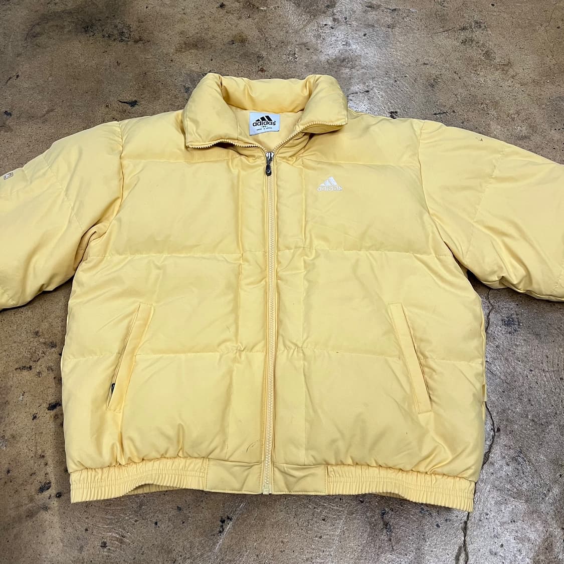 아디다스 옐로우 병아리 숏패딩 95 상품이미지3