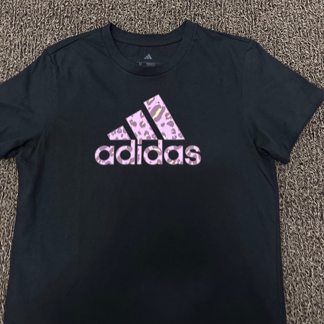 아디다스 호피 로고 프린팅 여성 반팔티셔츠 블랙 M 상품이미지2