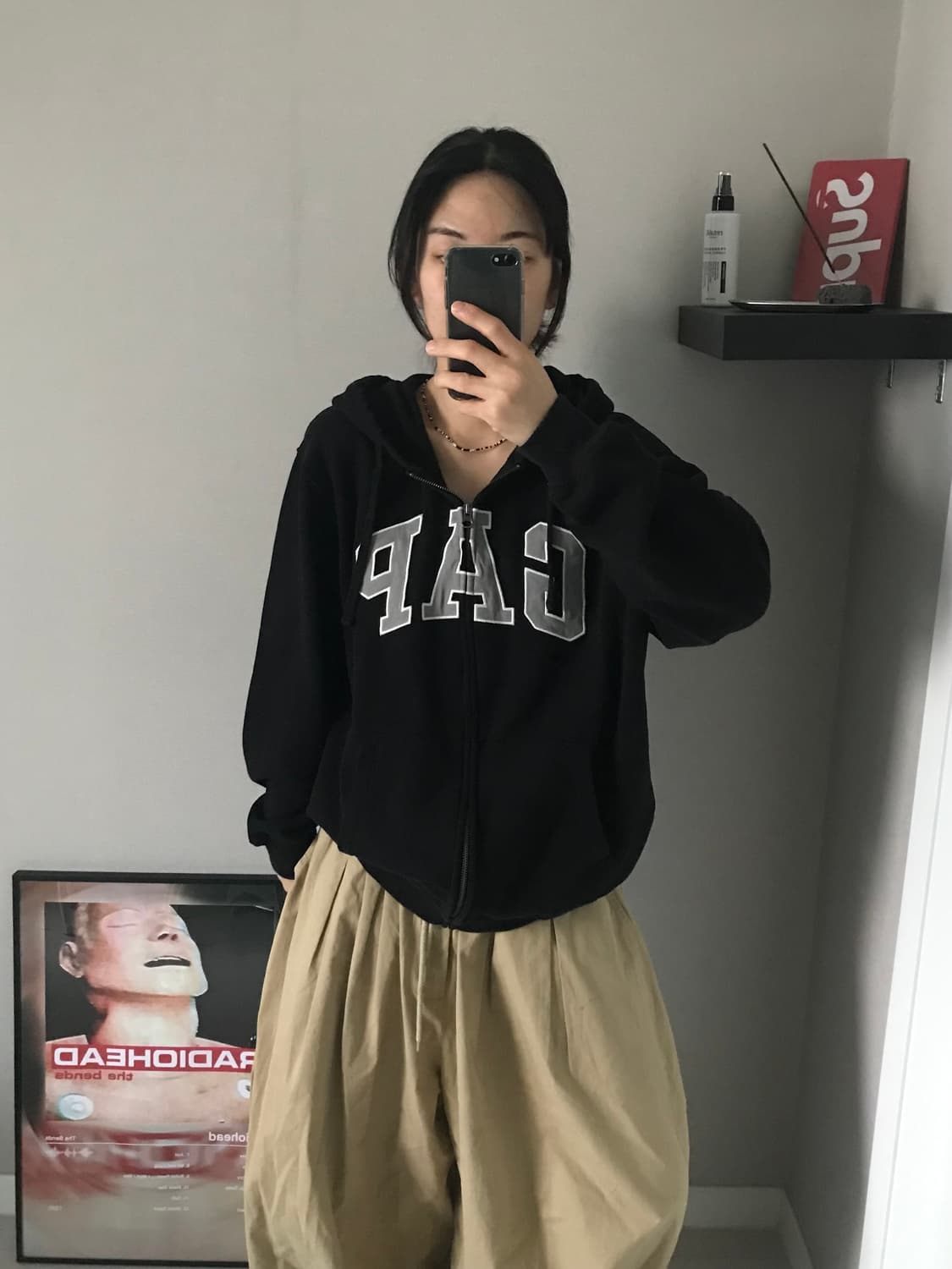 갭 중앙 빅 로고 블랙 후드집업 상품이미지1