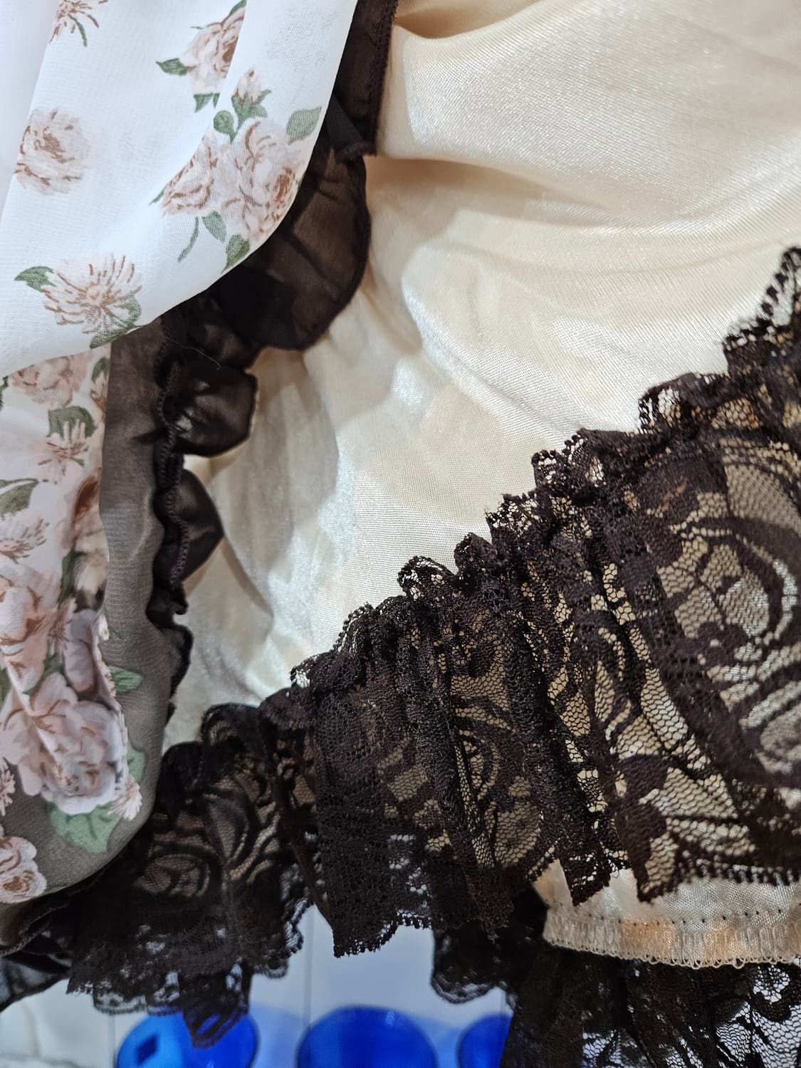 엑시즈팜(Axes Femme) 로즈 플라워 쉬폰 스커트 상품이미지4