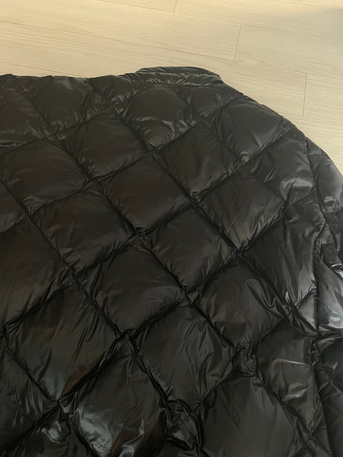 디스이즈네버댓 울트라라이트다운 경량패딩 블랙(S) 상품이미지8