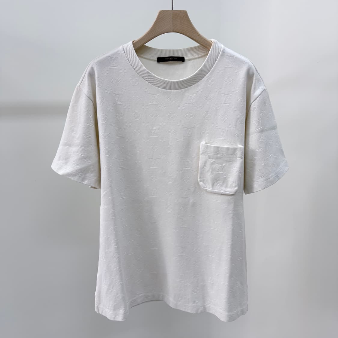 [A+급/XL] 루이비통 LV 모노그램 포켓 반팔 니트 블랙 상품이미지1