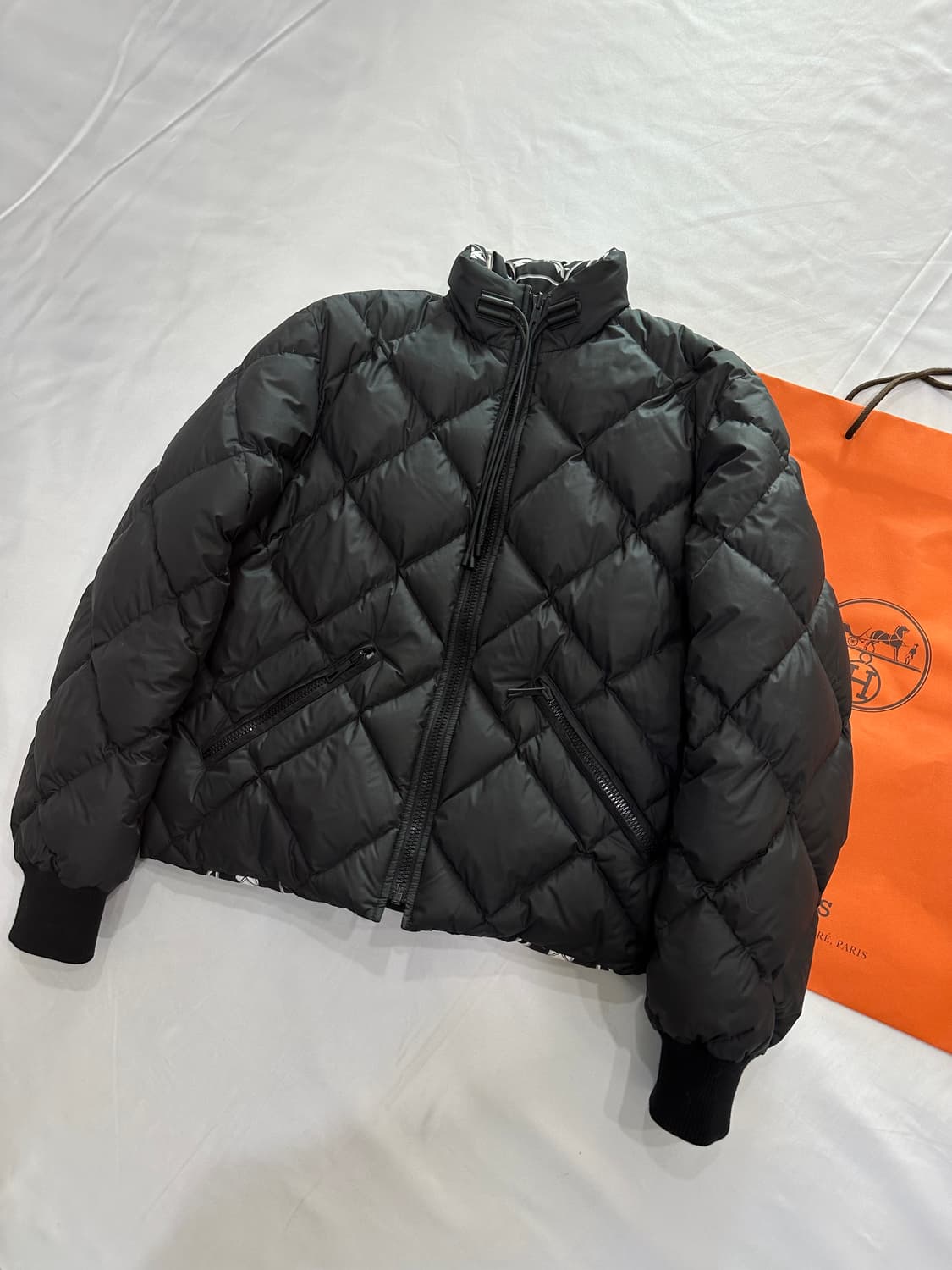 [36] 에르메스 여성 리버시블 샹달 덕다운 패딩 자켓 상품이미지2