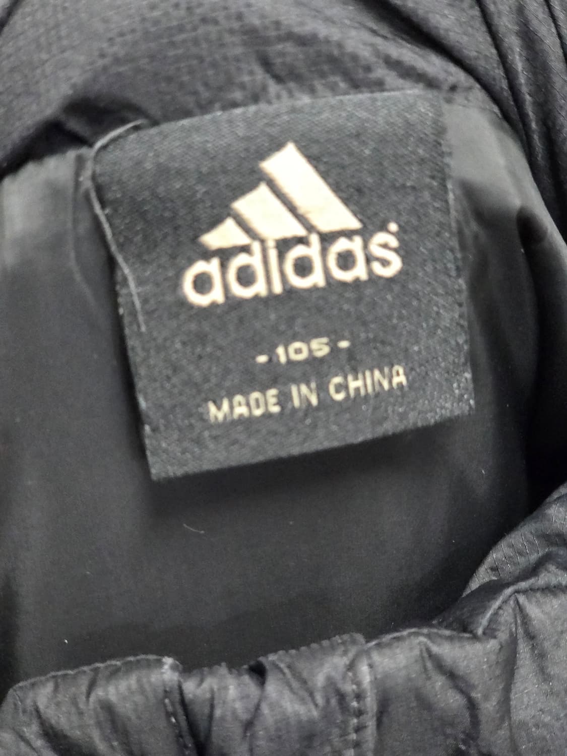 [아디다스] 시크한 올블랙 경량 구스다운 패딩 자켓 105(XL) 상품이미지4