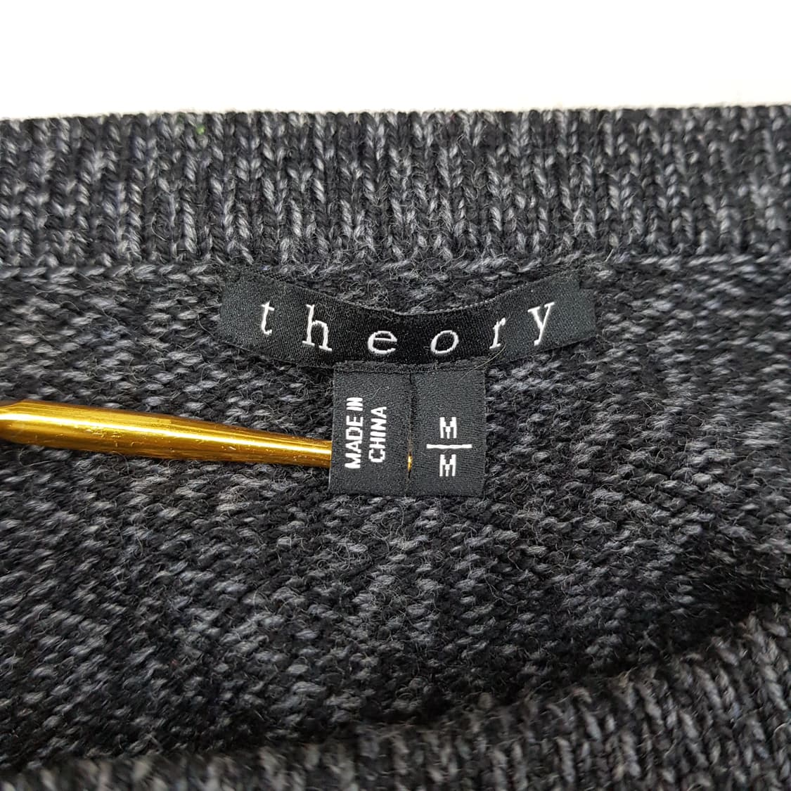 띠어리 THEORY 메리노울 라운드 니트 M사이즈 상품이미지5