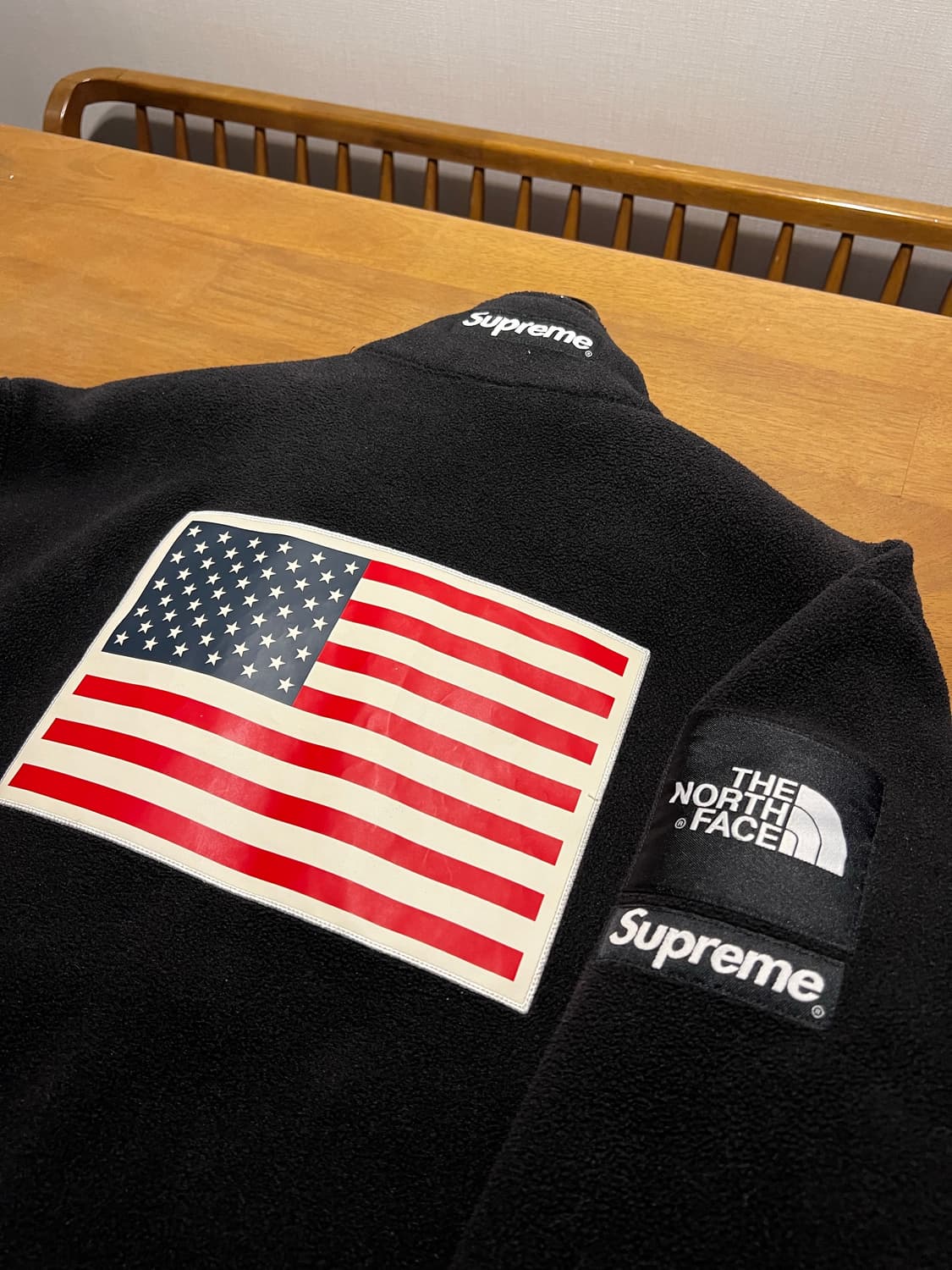 슈프림 노스페이스 성조기 플리스 블랙 상품이미지1