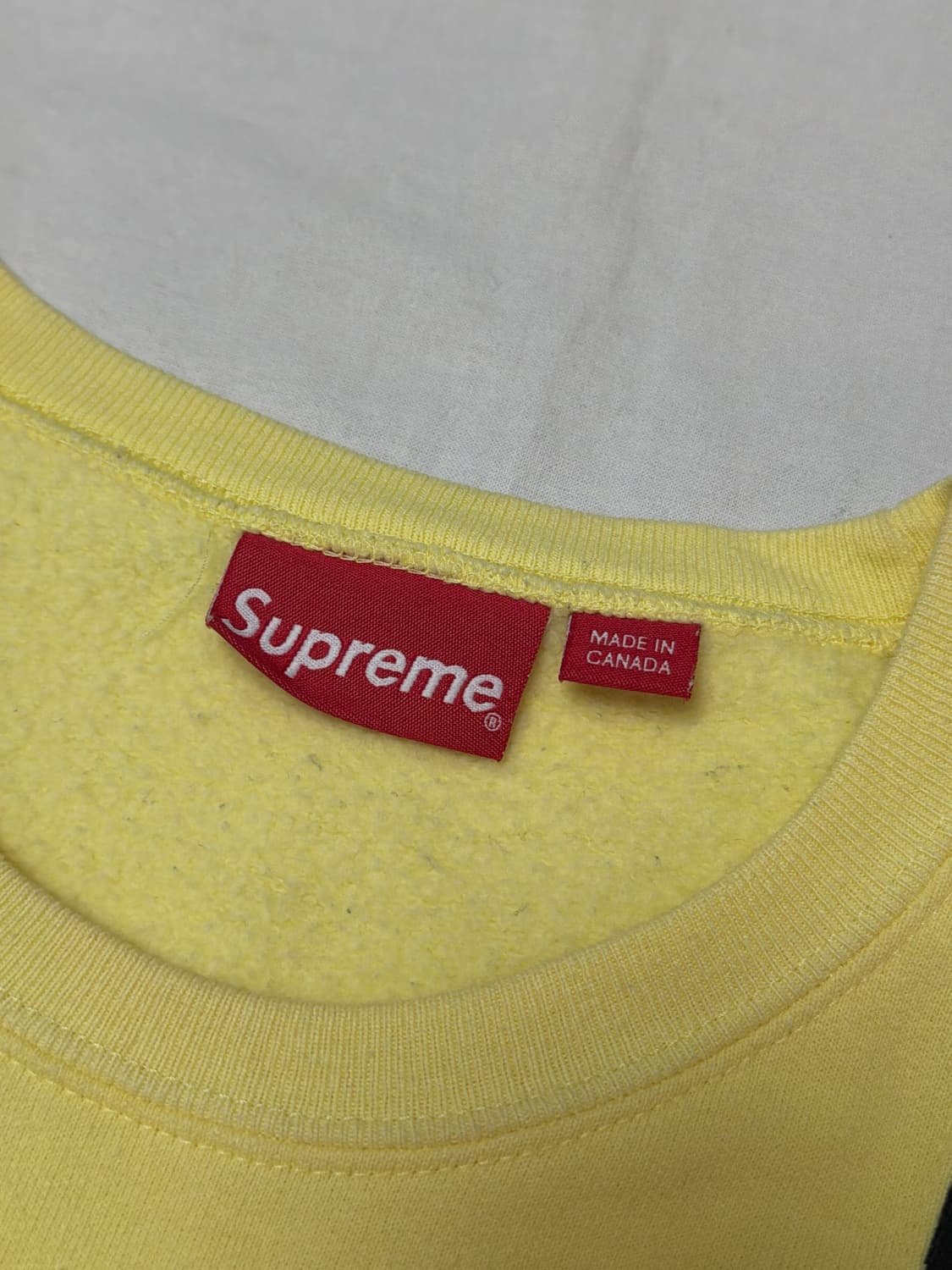 슈프림 16ss 패널 크루넥 맨투맨 옐로우 상품이미지4