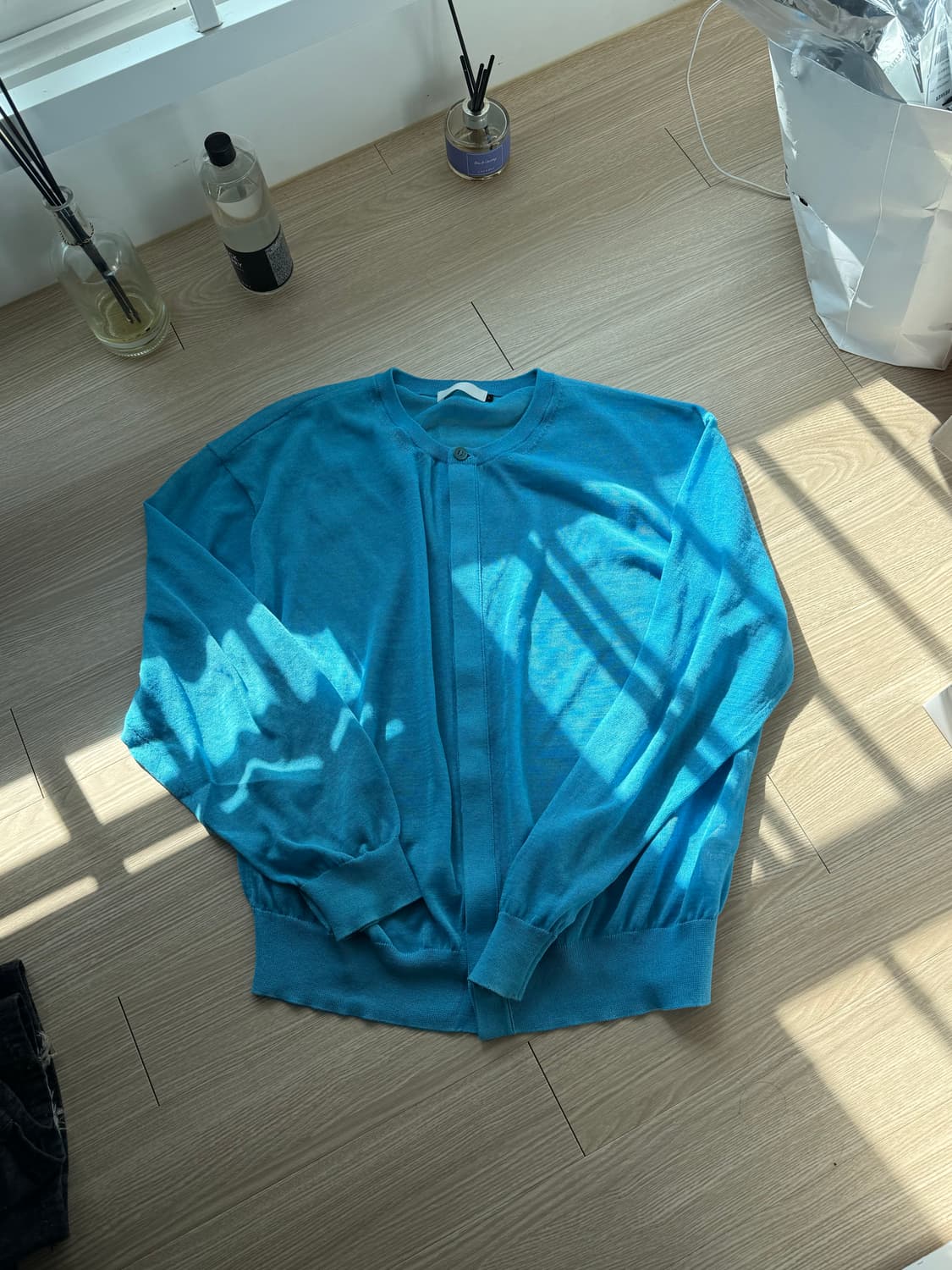 아모멘토 시어라운드 가디건 L 상품이미지1