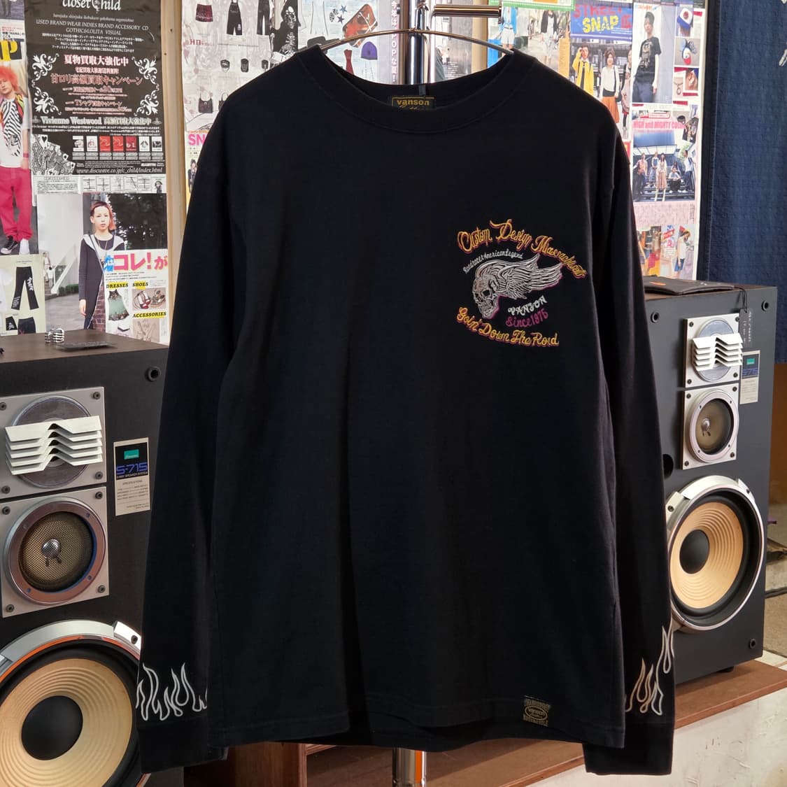 밴슨 레더 스컬 자수 블랙 롱슬리브 상품이미지5