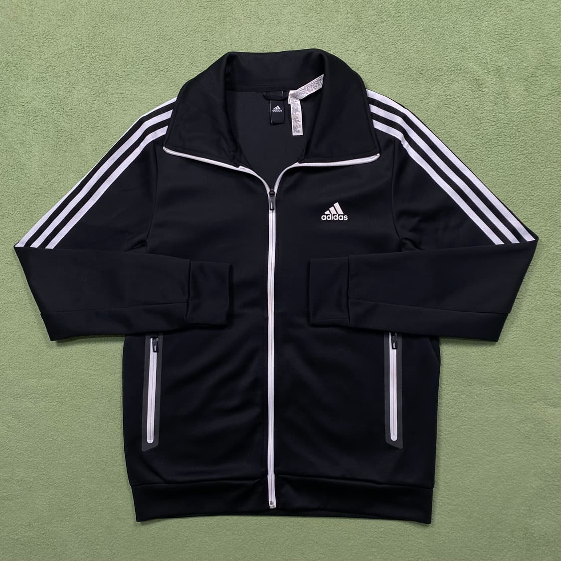 아디다스 검정 삼각 로고 져지 상품이미지2