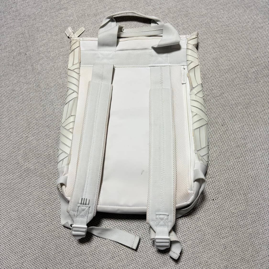 아디다스 3D 롤탑 백팩 상품이미지8