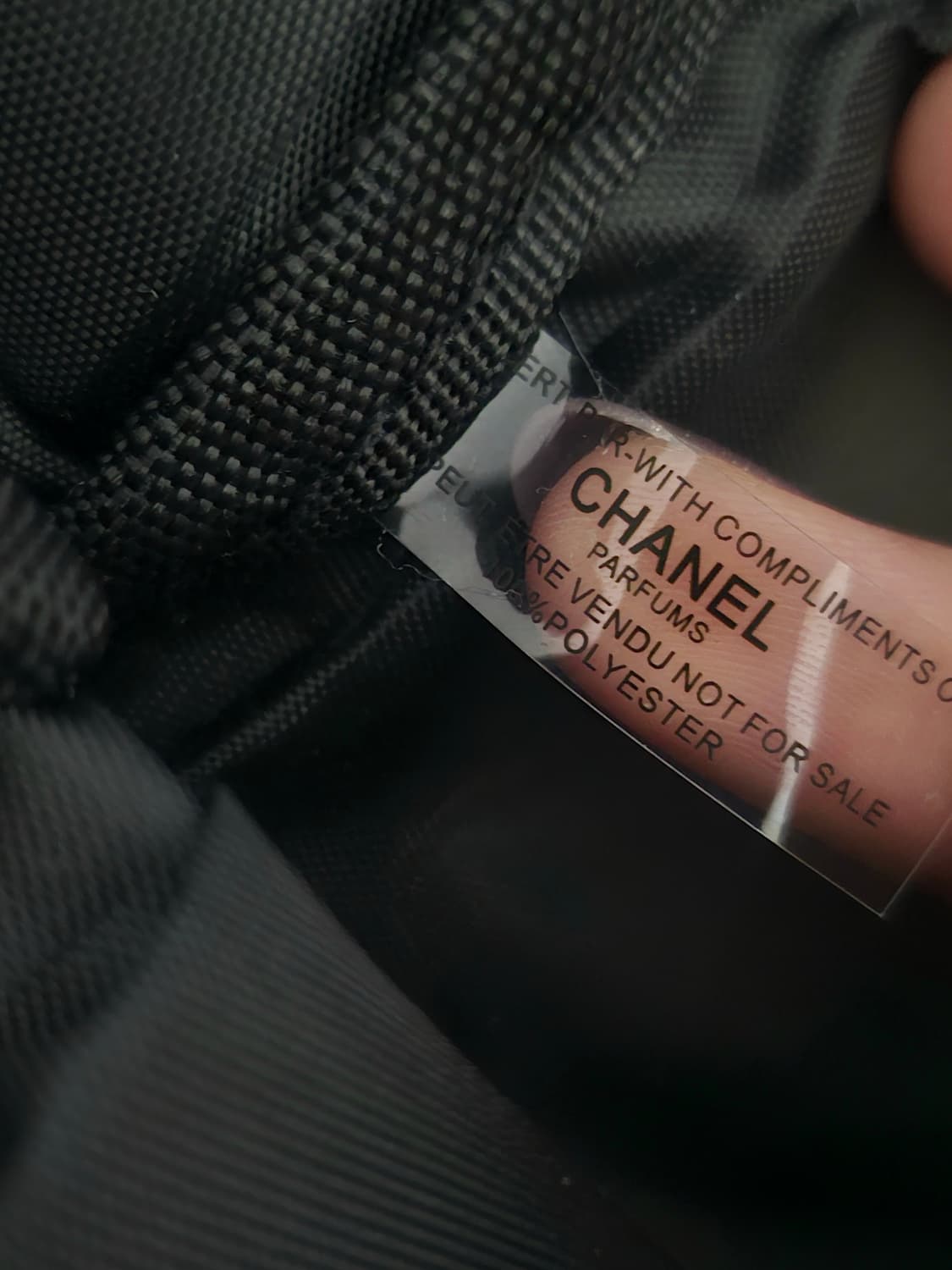 샤넬 정품 패딩 파우치 가방 상품이미지5