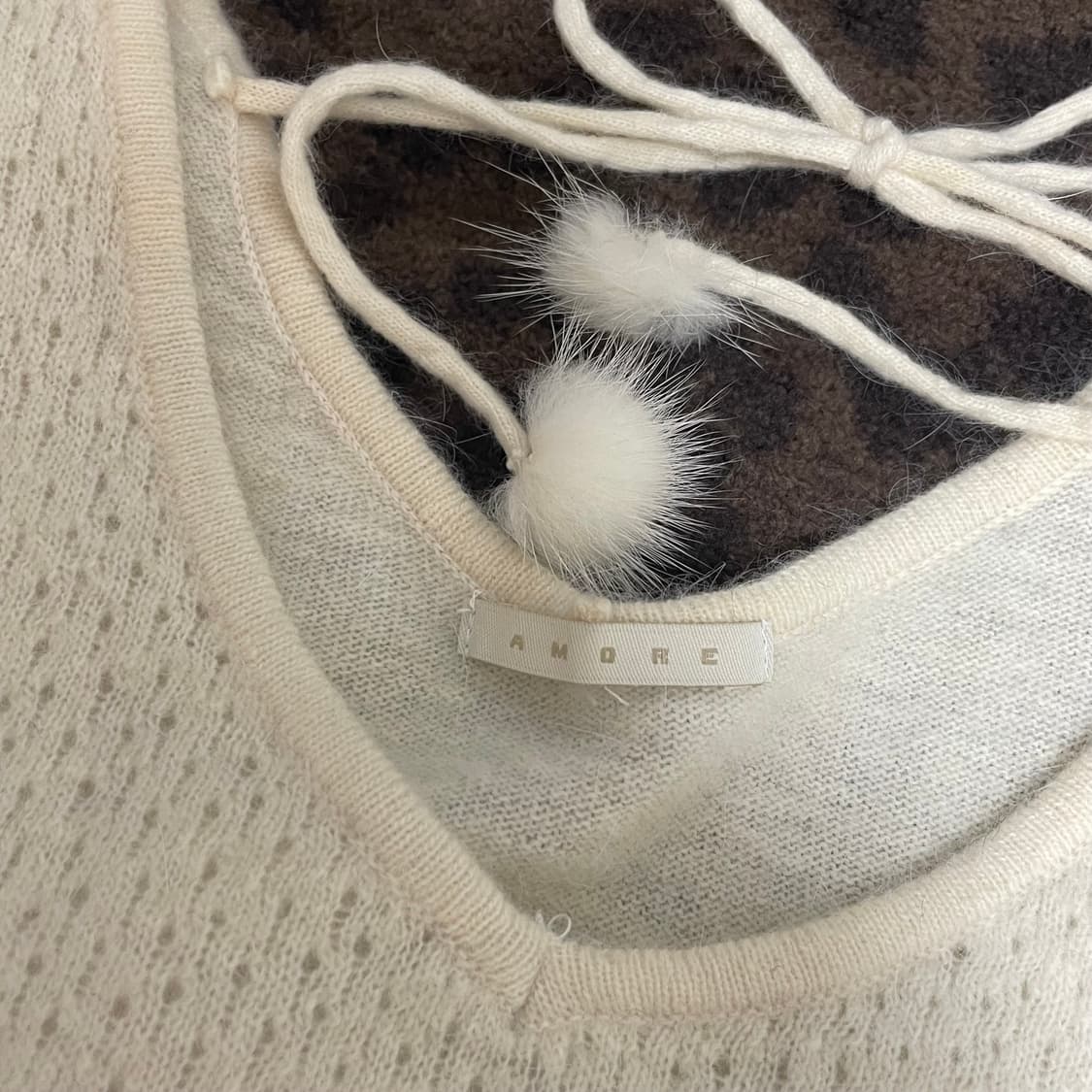 아이보리 폼폼 앙고라 빈티지니트 라떼갸루 모리걸 상품이미지4