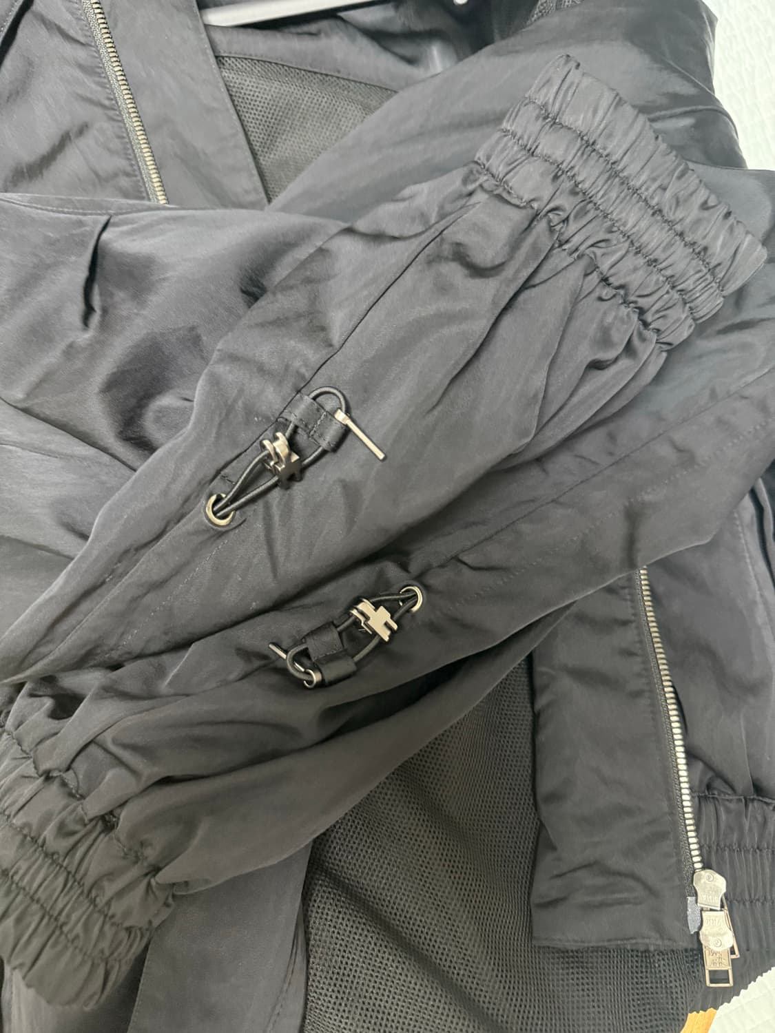 (24FW 새상품) 우영미 블랙 밴딩 자켓  (46) 상품이미지6