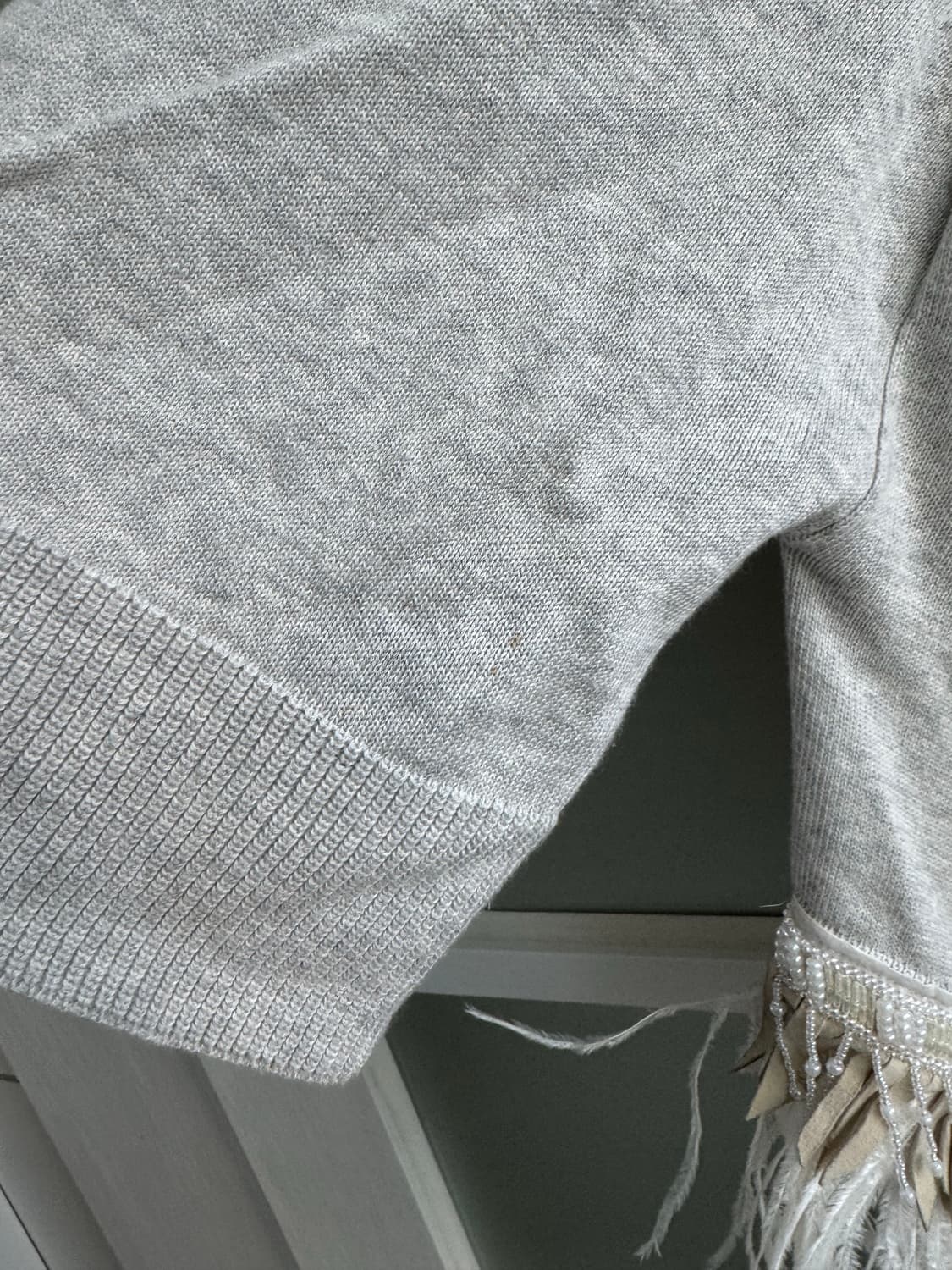 [Sacai] 사카이 깃털 장식 니트 상품이미지5