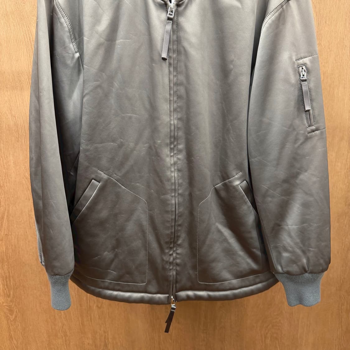 알렉산더 왕 새틴 보머 자켓 니트 립 트리밍 지퍼 포켓 디테일 브라운 상품이미지5