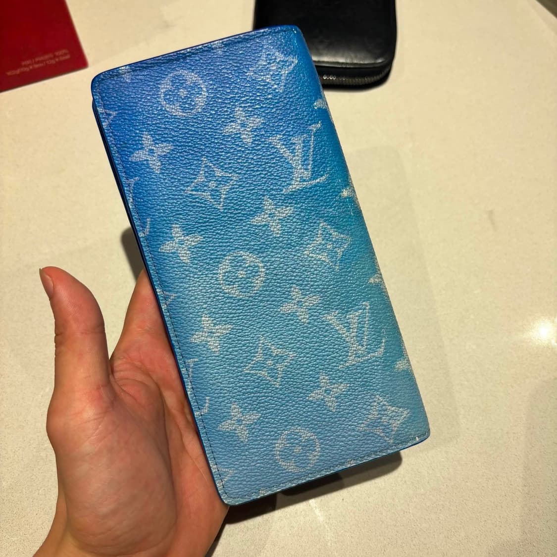 루이비통 클라우드 장지갑 상품이미지2