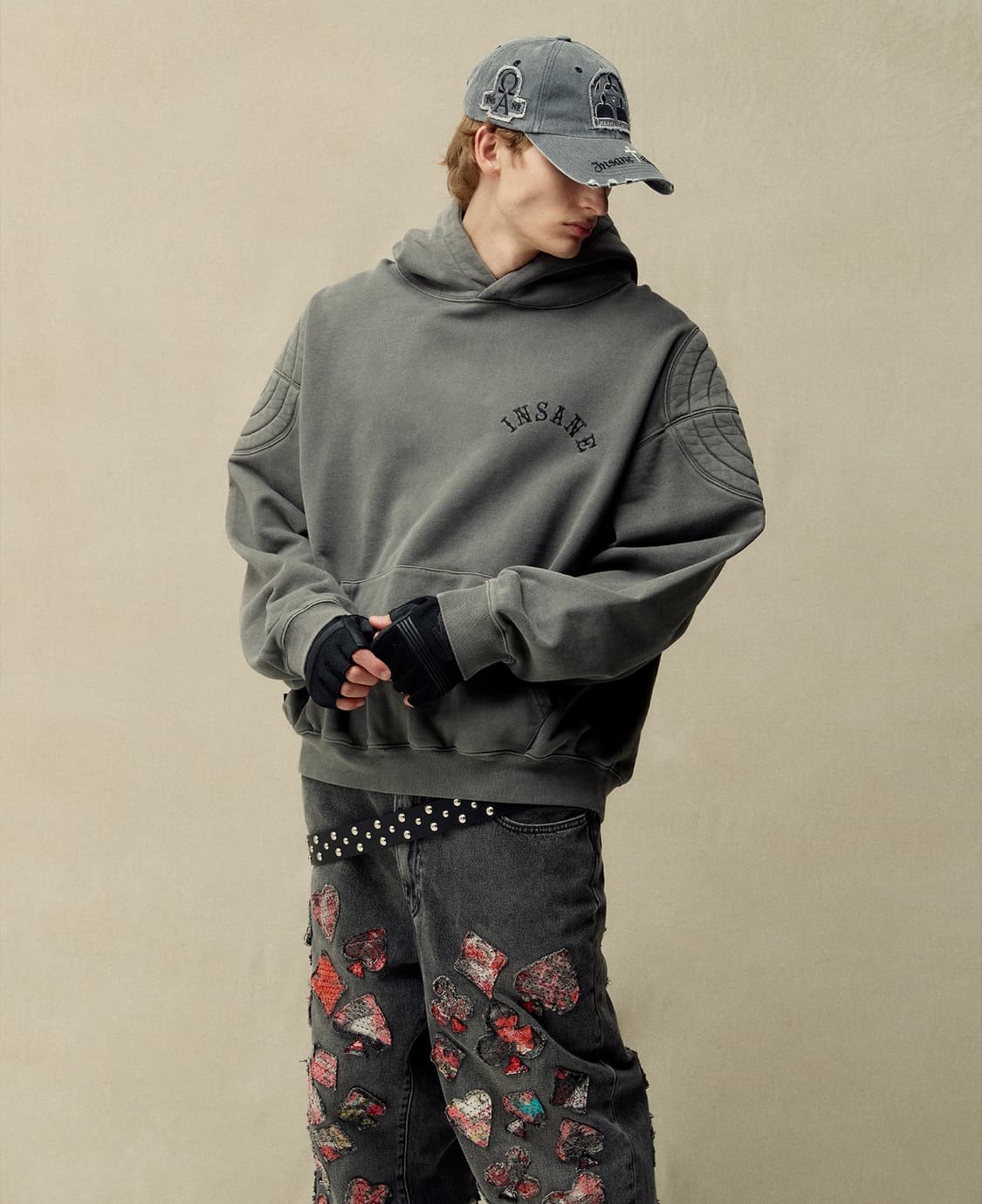 2) 인세인개러지 패디드 숄더 후드 차콜 상품이미지7