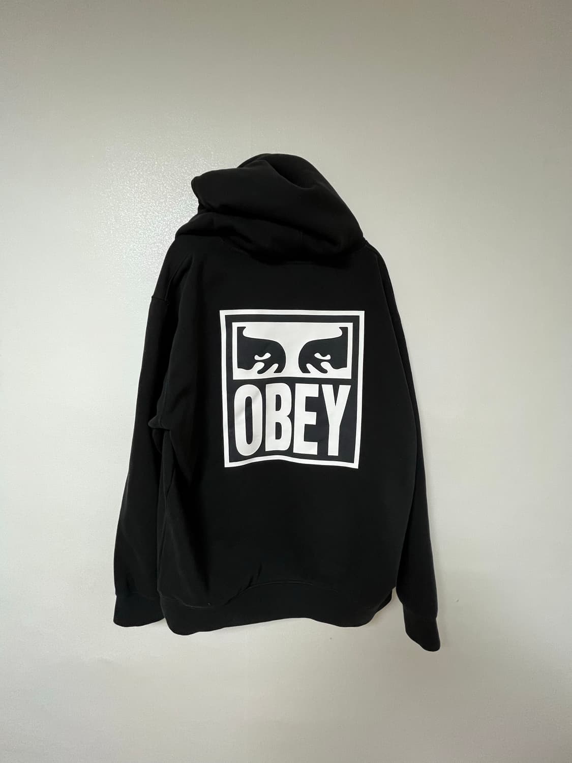 오베이 후드티 상품이미지1