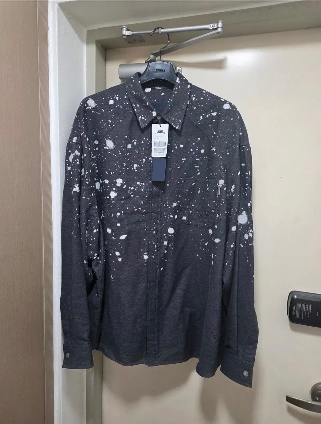 준지 25fw 페인트 스프레드 오버핏 셔츠 48사이즈 판매 상품이미지1