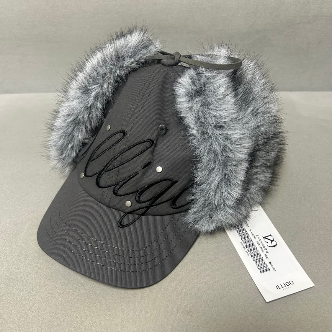 새상품)일리고 이어플랩 볼캡 차콜  상품이미지2