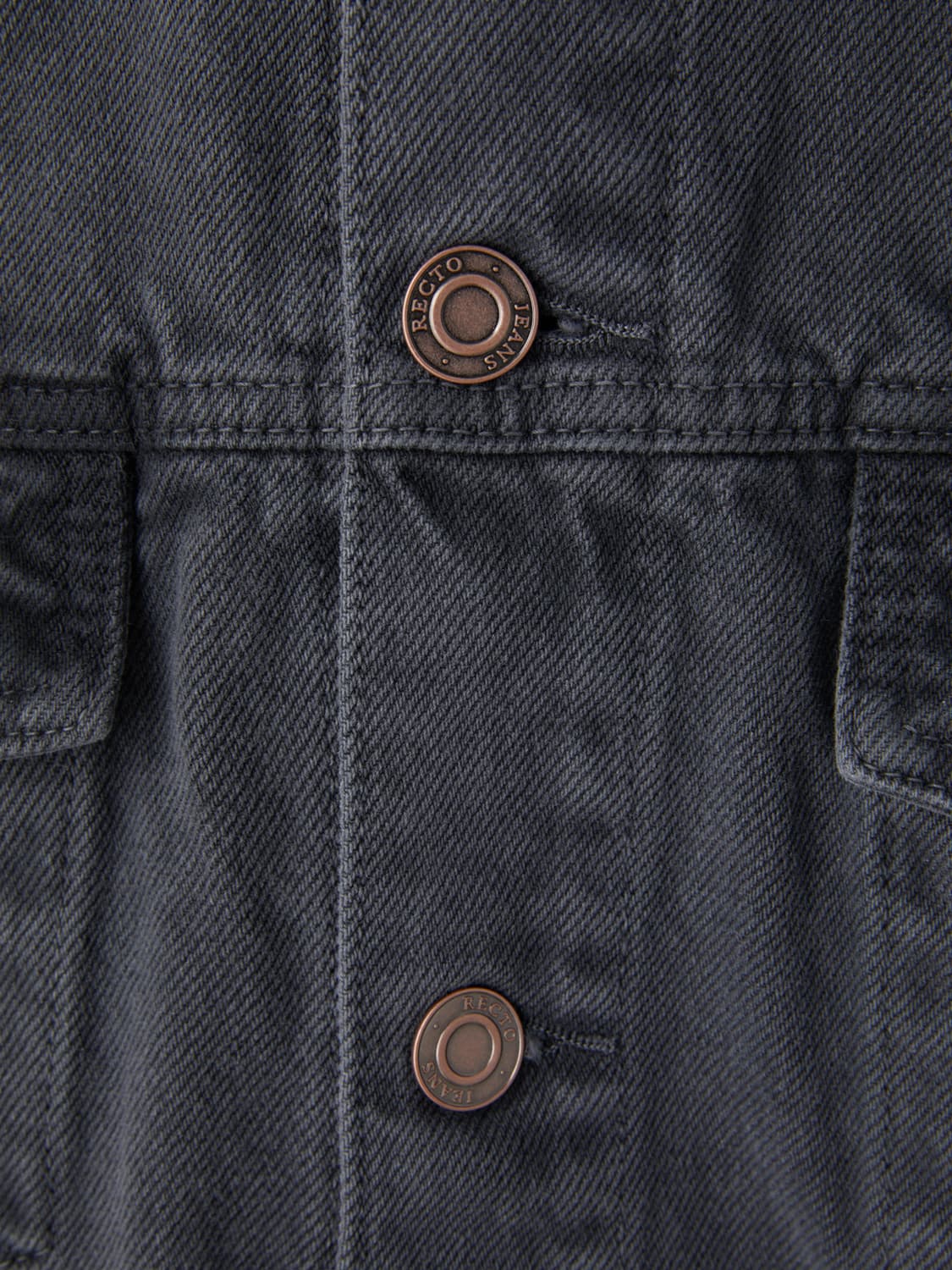 렉토 26SS 시그니쳐 데님 트러커 자켓 다크 그레이 상품이미지7