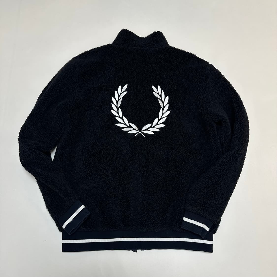 프레드페리 백로고 보그 플리스 집업자켓 상품이미지5