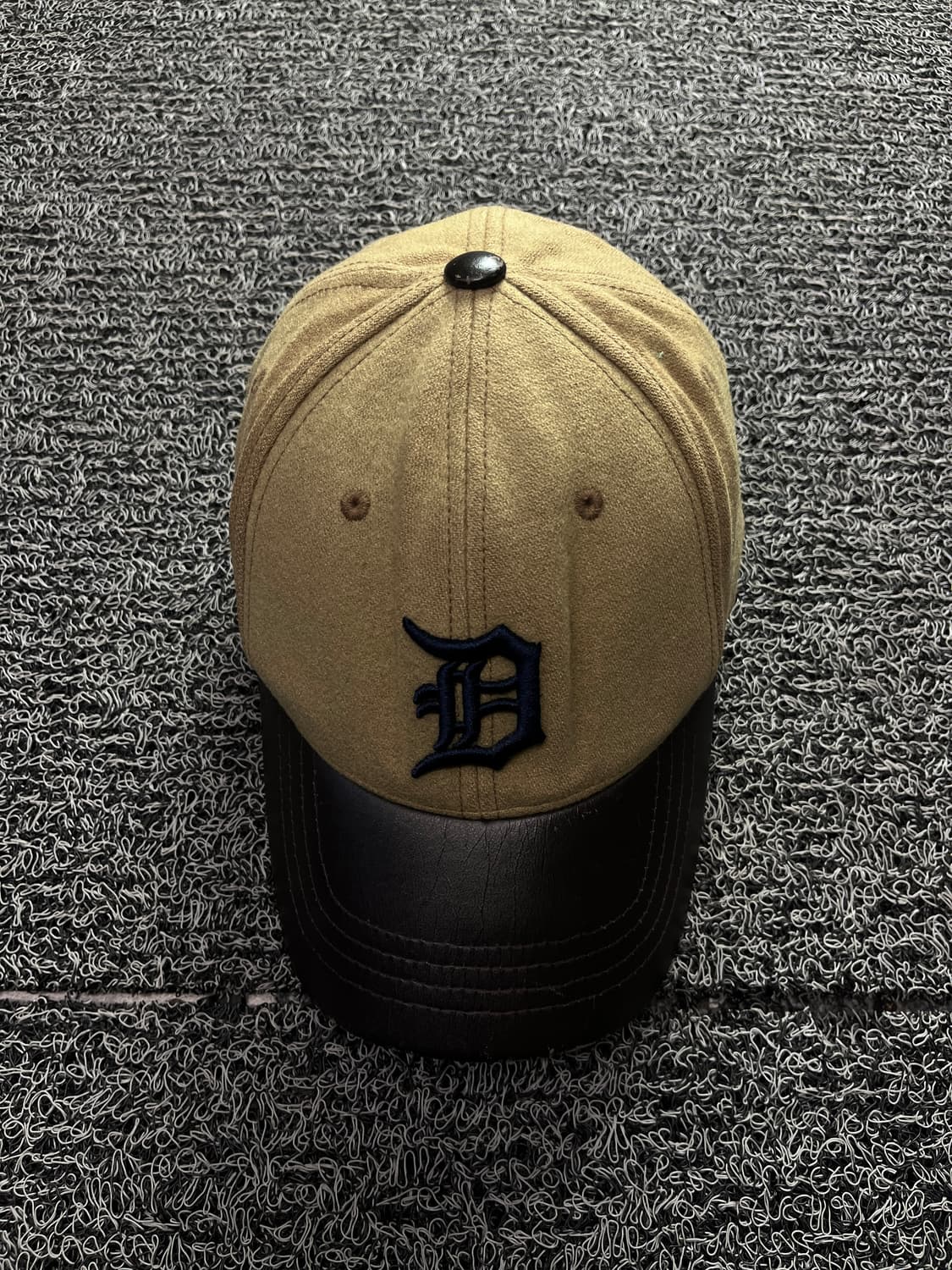 00s MLB 디트로이트 타이거즈 빅로고 레더 디테일 볼캡 366 상품이미지2