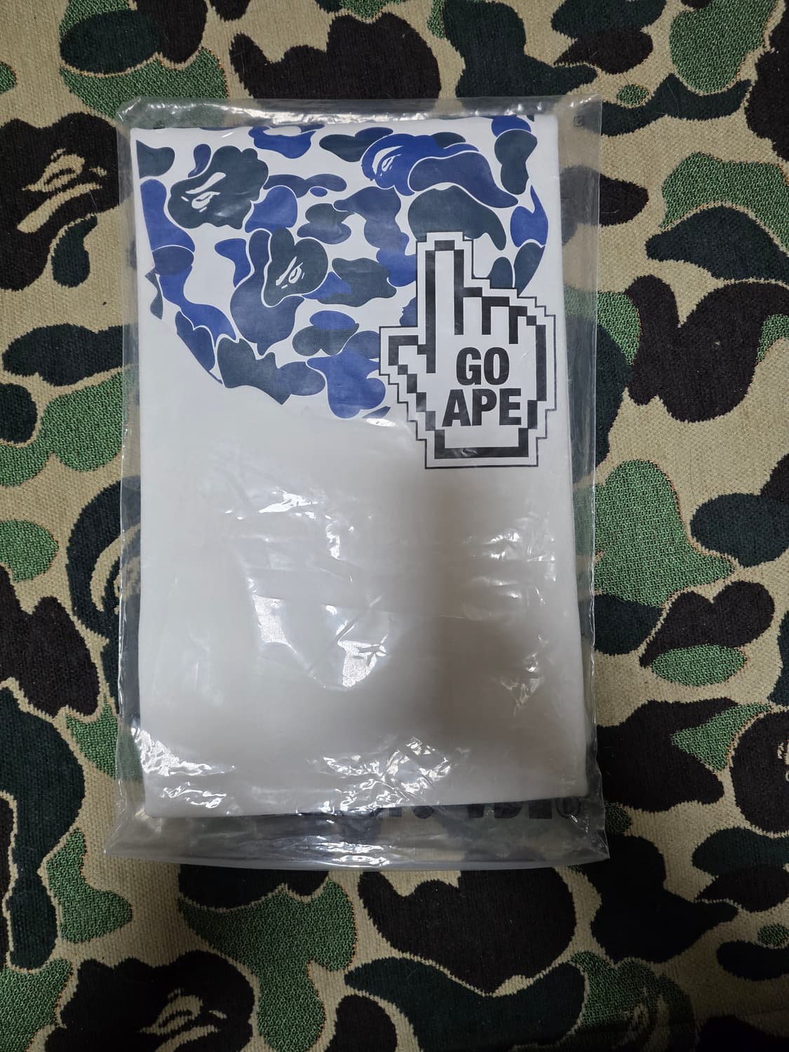 [L] 베이프 온라인 한정 카모 GO APE 빅사루 반팔티 화이트 상품이미지6