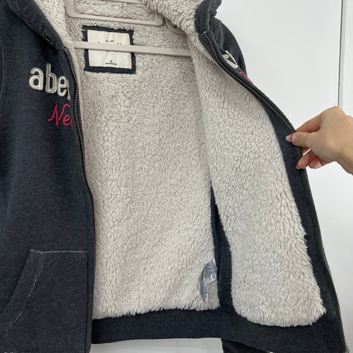 아베크롬비 딱붙핏 양털안감 그레이 후드집업 상품이미지6