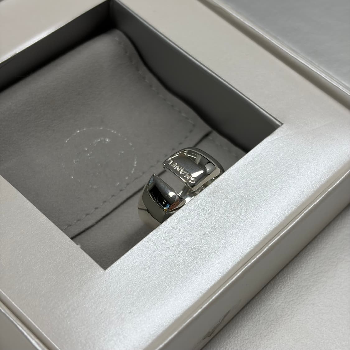 샤넬 볼드링(silver925) 상품이미지8