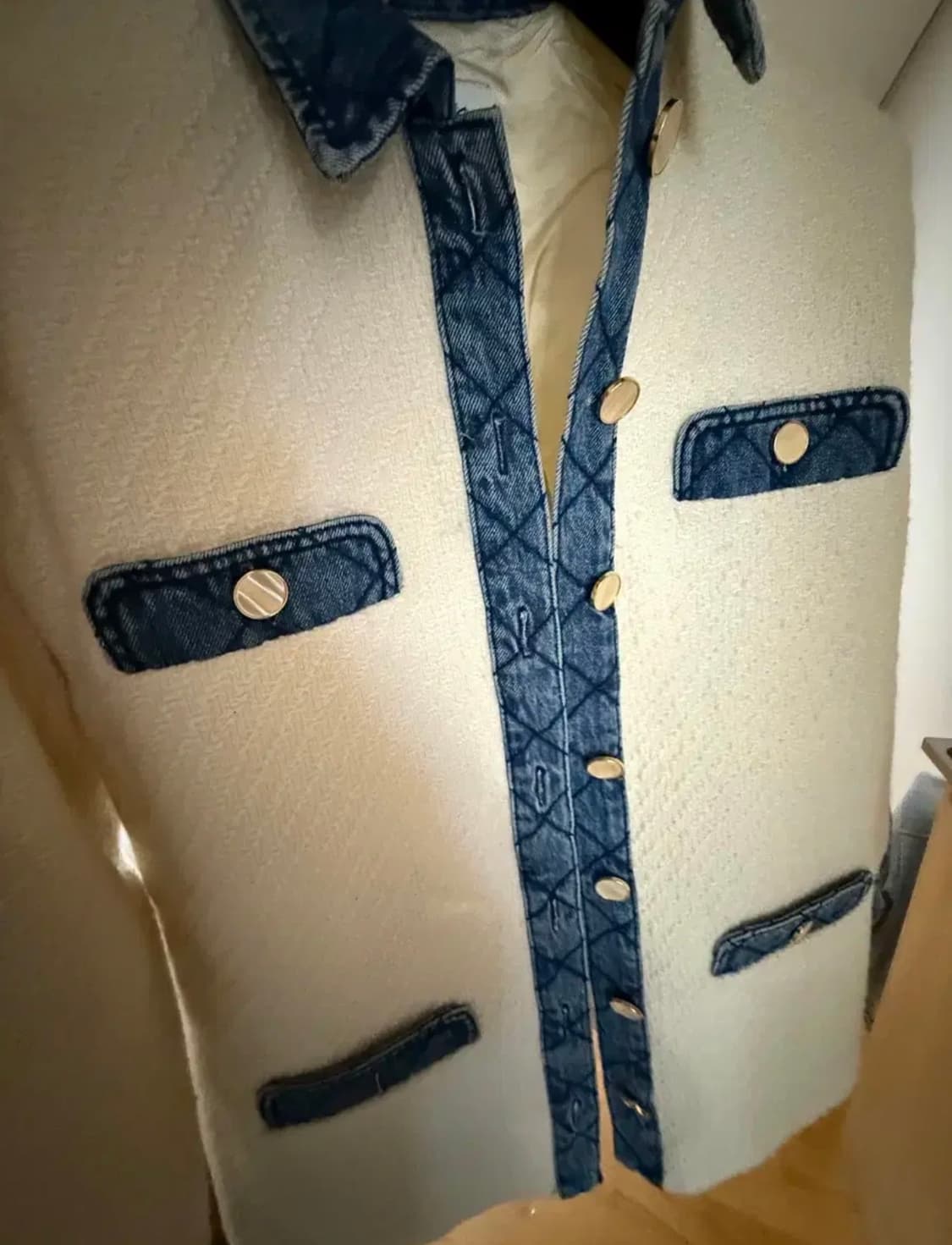 산드로 화이트 데님 트리밍 자켓 상품이미지4