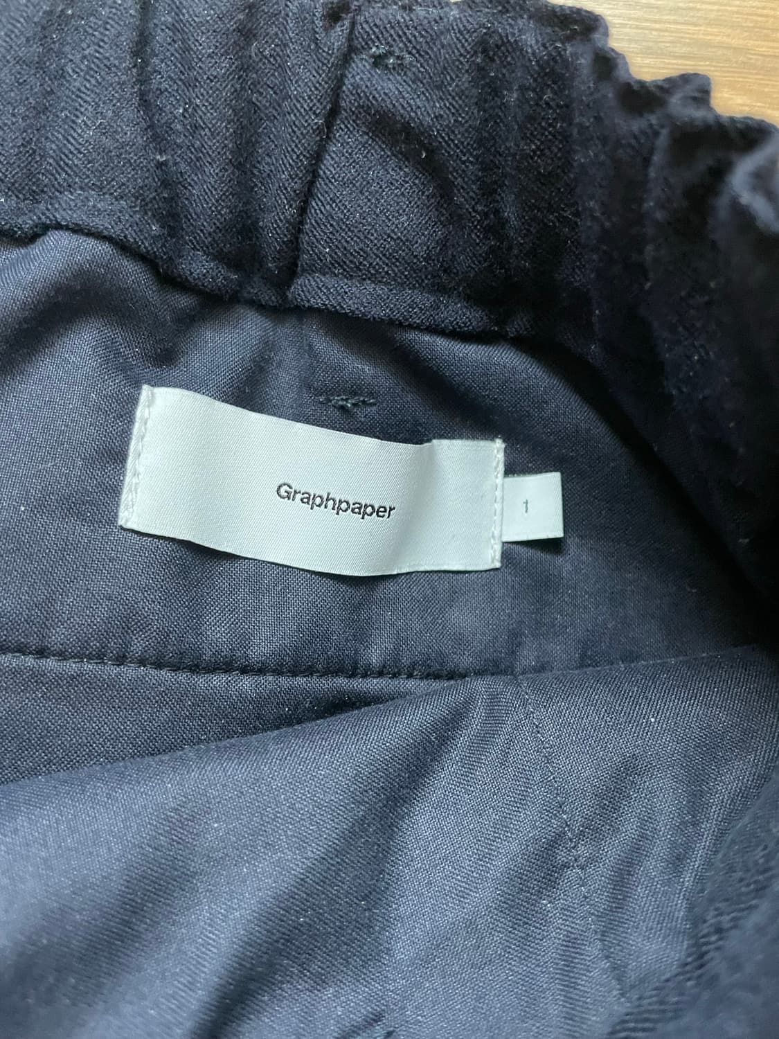 그라프페이퍼 네이비 울 밴딩 슬랙스 1사이즈 상품이미지2