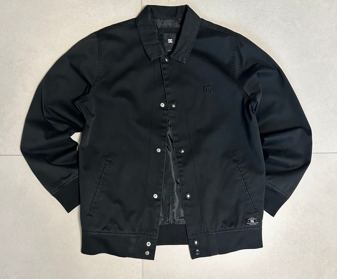 DC 슈즈 코치 자켓 판매합니다 상품이미지1