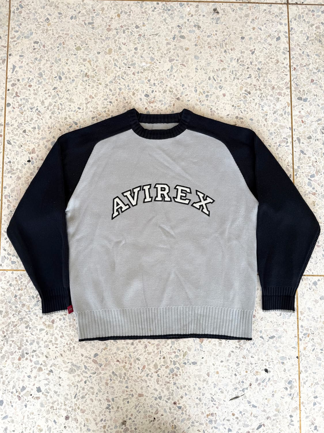 Avirex 로고 니트 (배색 래글런 스타일) 상품이미지5