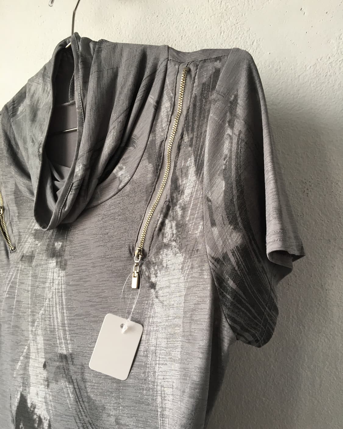 Drape point high neck t shirt 상품이미지5